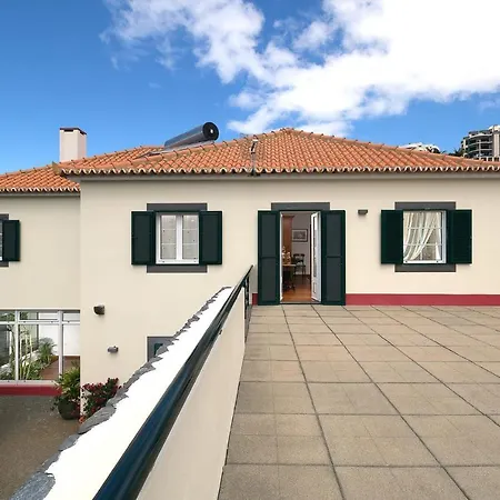 Camacho Xxi Holiday home Estreito Da Calheta